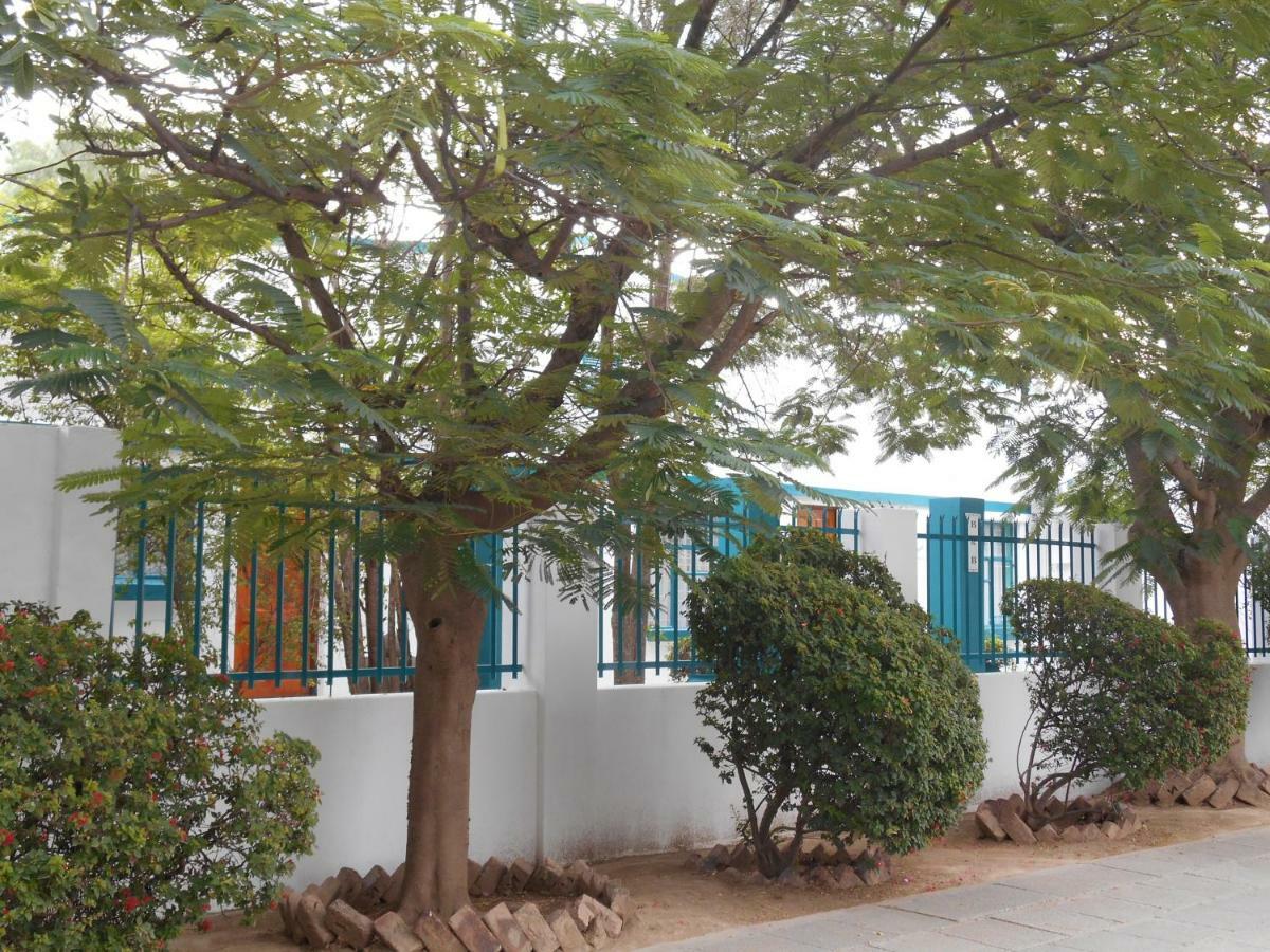 Obesa Lodge Graaff Reinet Exterior photo